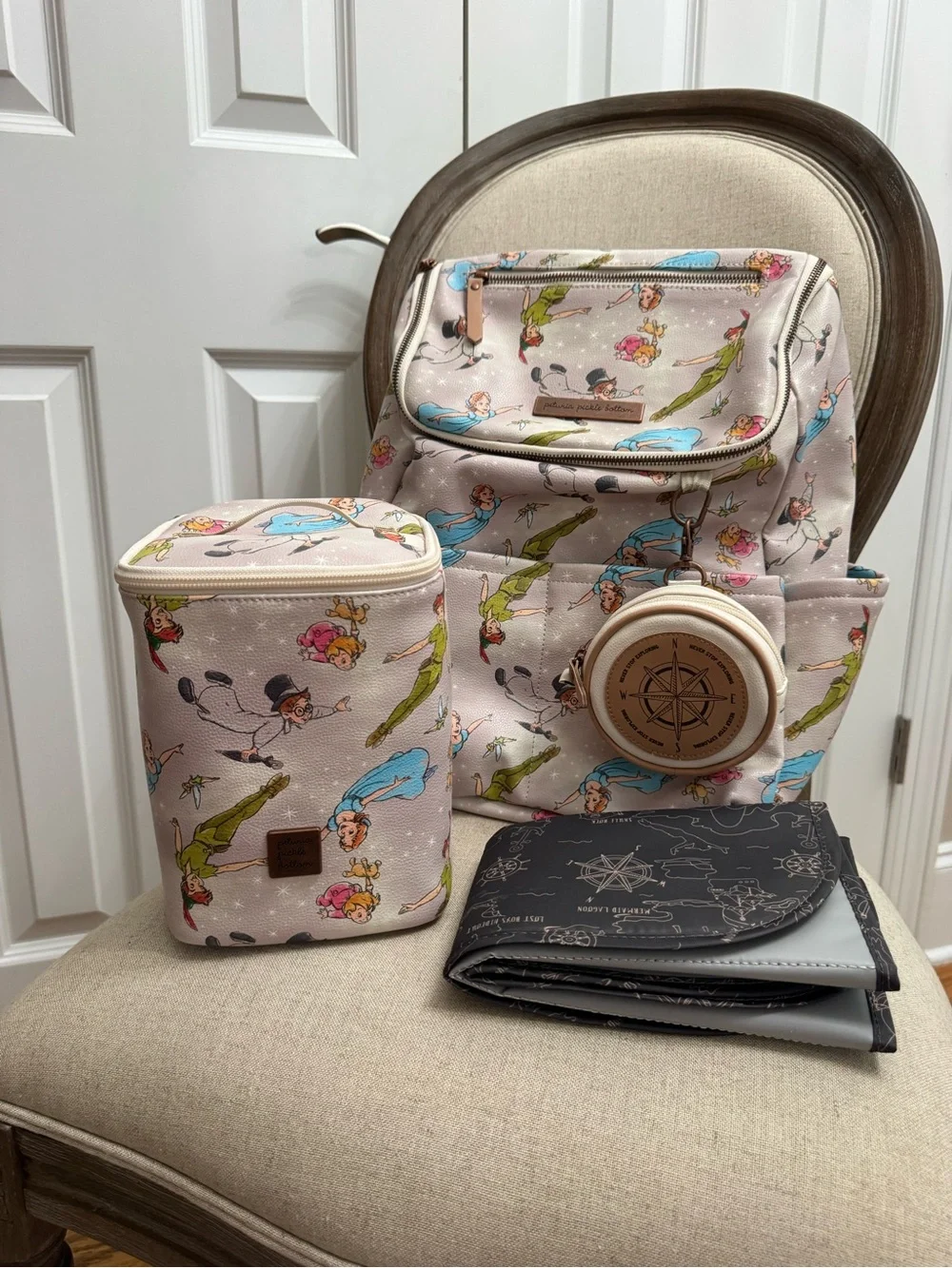 Rare Petunia Pickle Bottom Peter Pan method diaper bag and bottle caddy